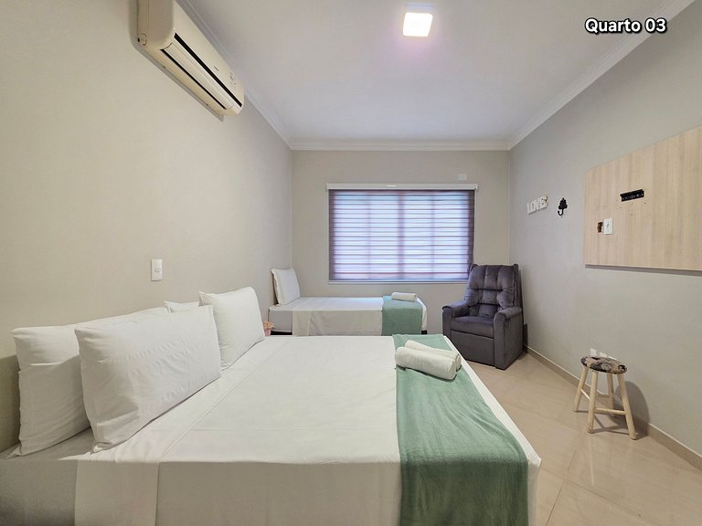 Casa 2 suítes e 2 quartos, piscina 10min centro