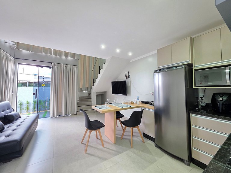 Loft 02 novo e moderno prox Av Cataratas e Centro