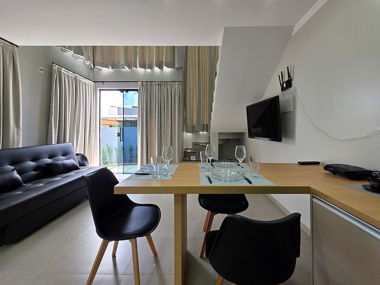 Loft 02 novo e moderno prox Av Cataratas e Centro