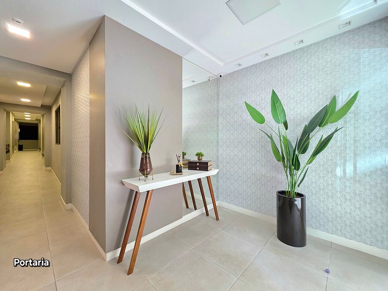 Apt 3 Quartos c/ garagem 150m do mar em Meia Praia