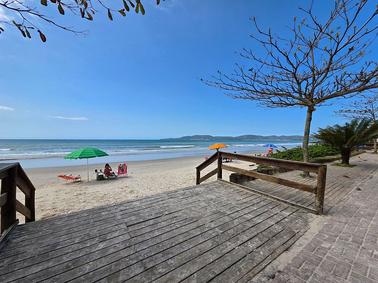 Apt 3 Quartos c/ garagem 150m do mar em Meia Praia