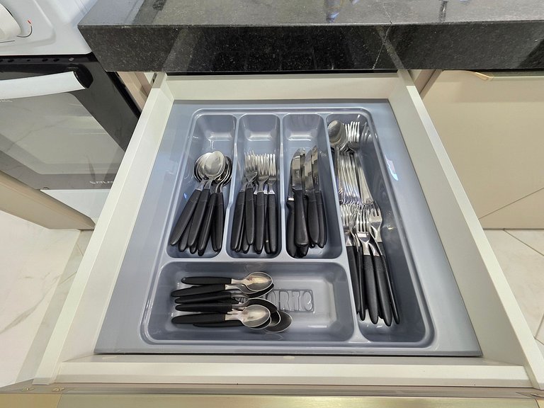 Apt 3 Quartos c/ garagem 150m do mar em Meia Praia