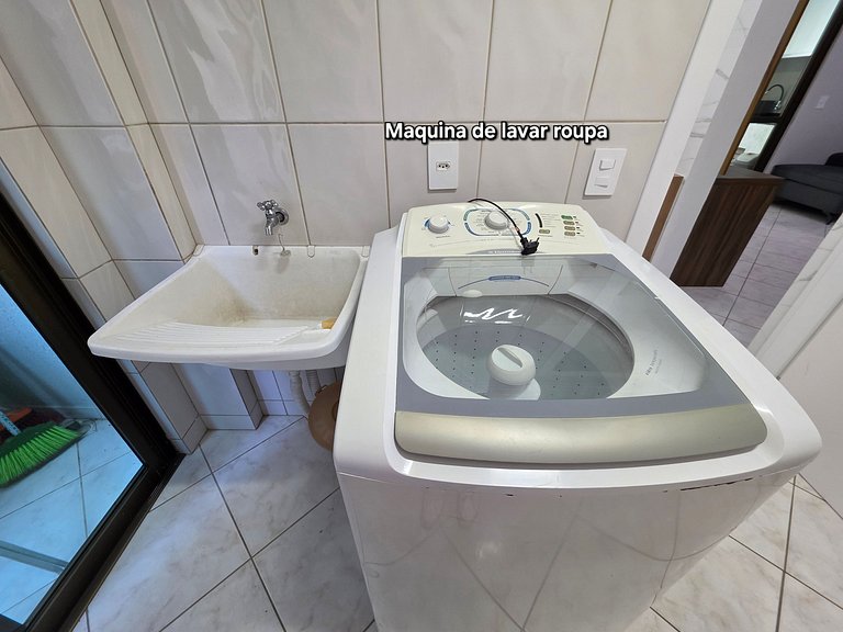 Apt 3 Quartos c/ garagem 150m do mar em Meia Praia