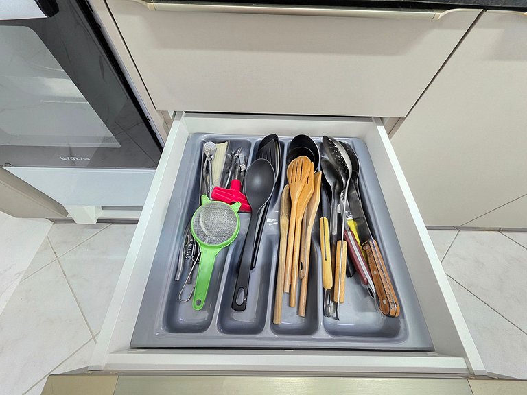 Apt 3 Quartos c/ garagem 150m do mar em Meia Praia