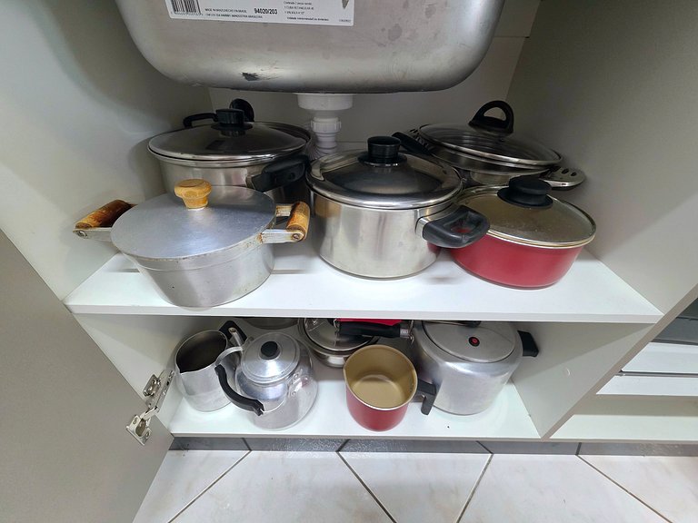 Apt 3 Quartos c/ garagem 150m do mar em Meia Praia