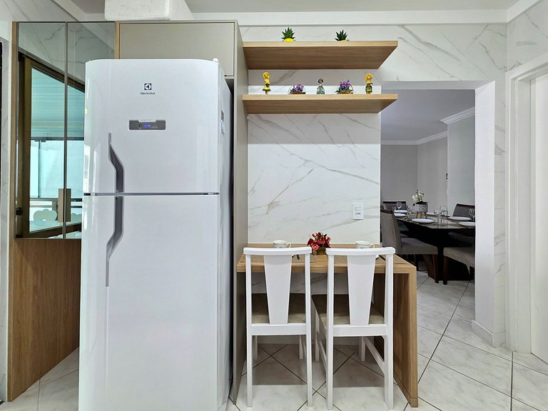 Apt 3 Quartos c/ garagem 150m do mar em Meia Praia