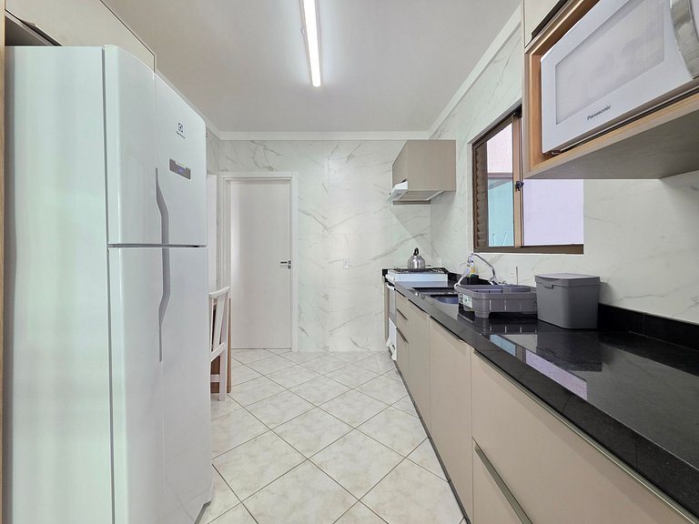 Apt 3 Quartos c/ garagem 150m do mar em Meia Praia