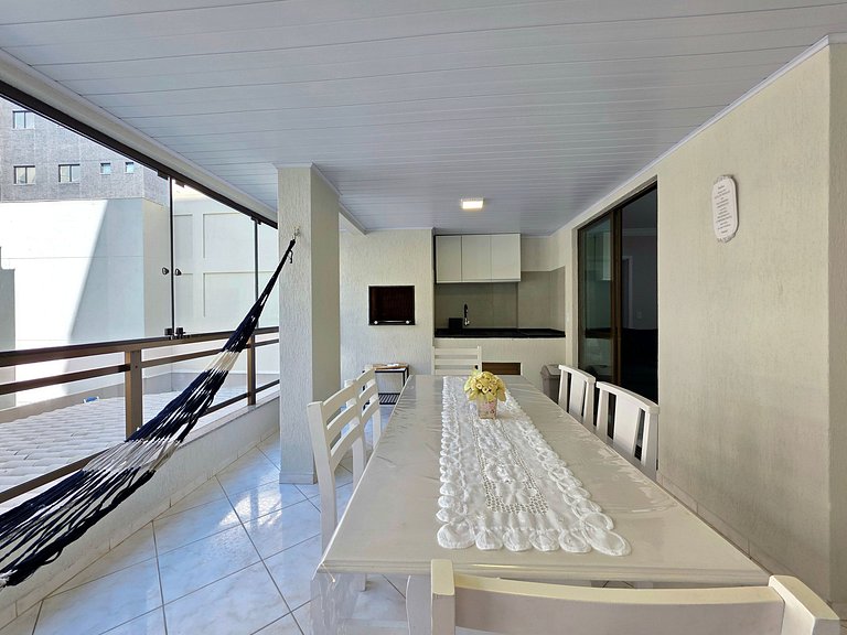 Apt 3 Quartos c/ garagem 150m do mar em Meia Praia