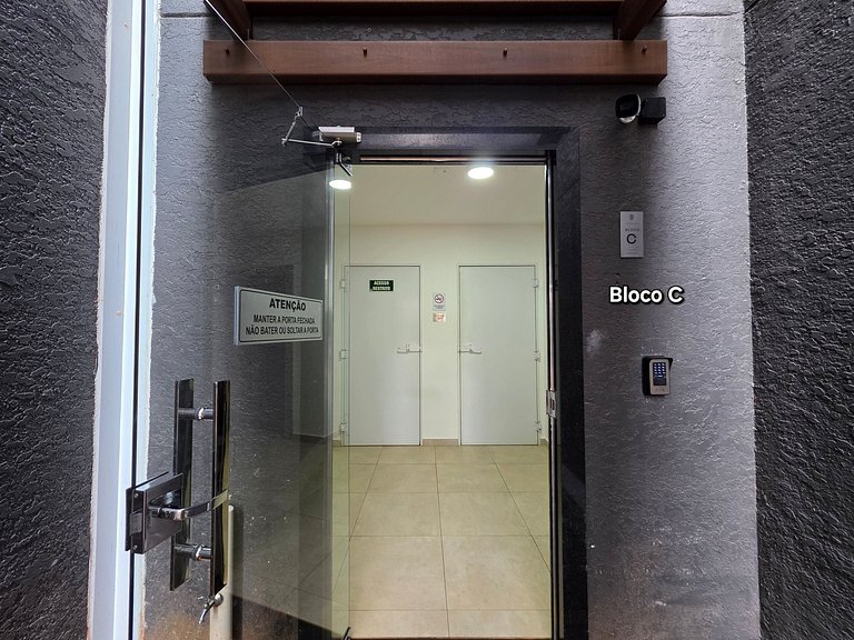 Apt 506 Sofisticado 2 quartos com piscina/academia