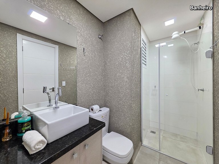 Apt no coração de Foz 2 quartos c garagem