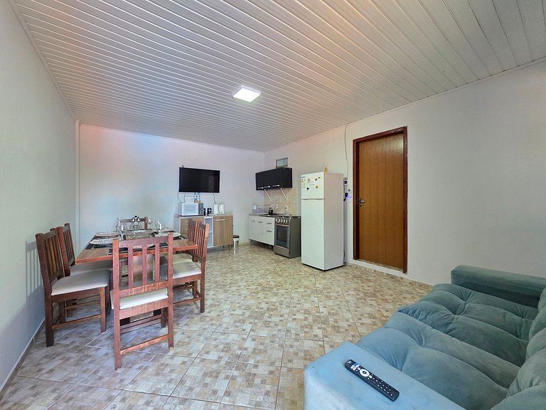 Casa quintal amplo piscina 5 minutos do Paraguai