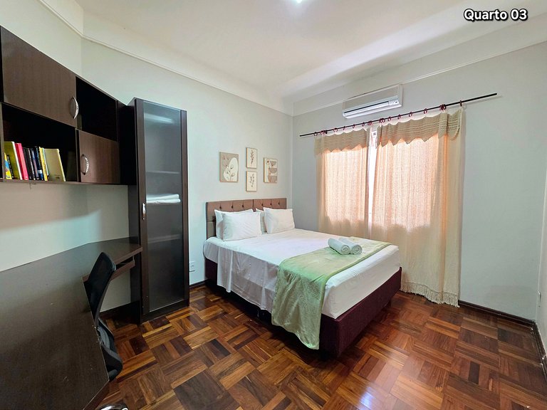 Casa em bairro nobre 2 suites + 1 quarto