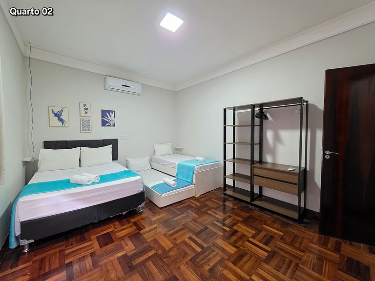 Casa em bairro nobre 2 suites + 1 quarto