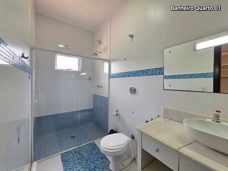 Casa em bairro nobre 2 suites + 1 quarto