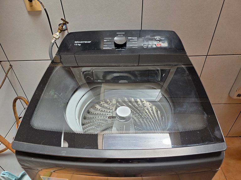 Casa em bairro nobre 2 suites + 1 quarto