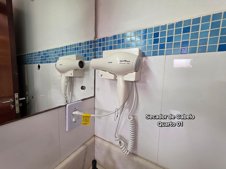 Casa em bairro nobre 2 suites + 1 quarto