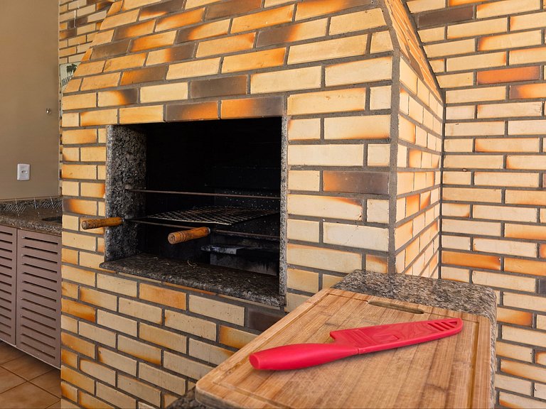 Casa em bairro nobre 2 suites + 1 quarto