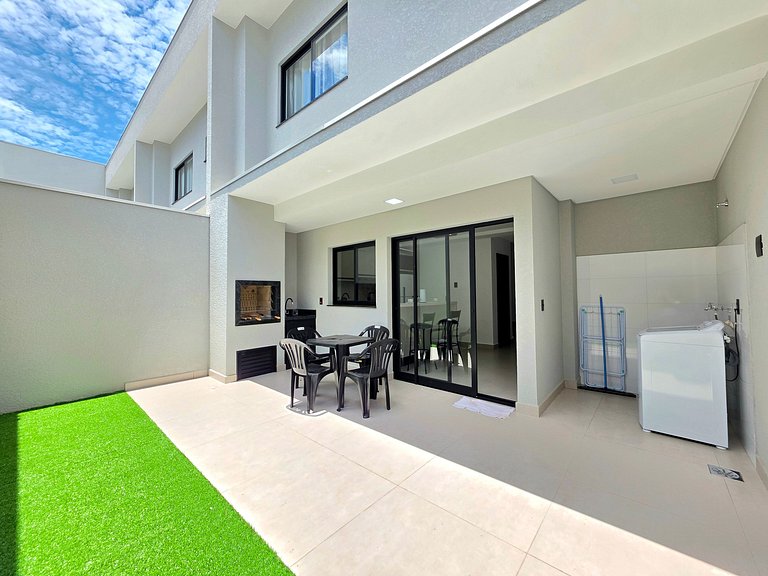 Sobrado 21 novíssimo 3 quartos melhor bairro de foz