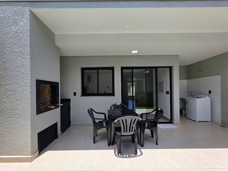 Sobrado 21 novíssimo 3 quartos melhor bairro de foz