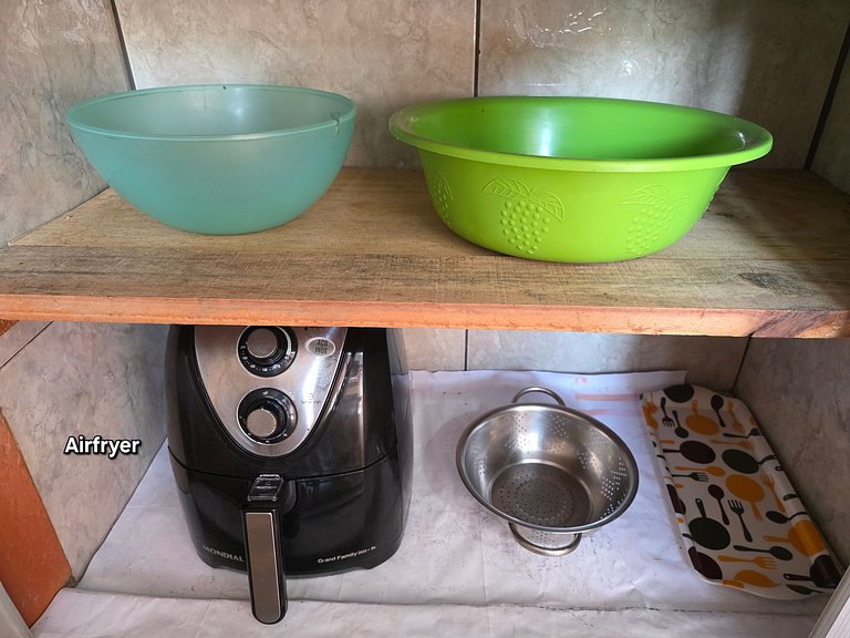 Casa Familiar em rua tranquila 10min Centro