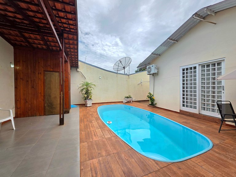 Casa Familiar em rua tranquila 10min Centro