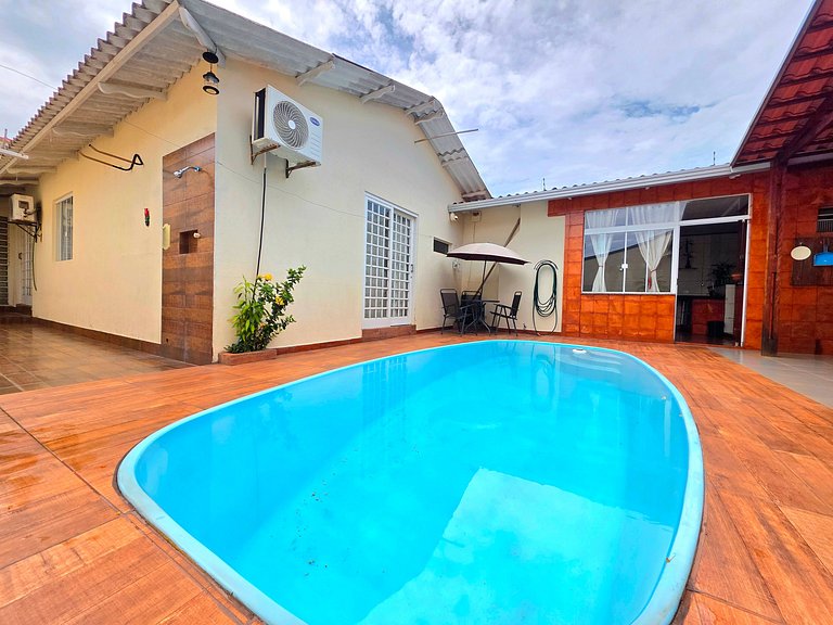 Casa Familiar em rua tranquila 10min Centro