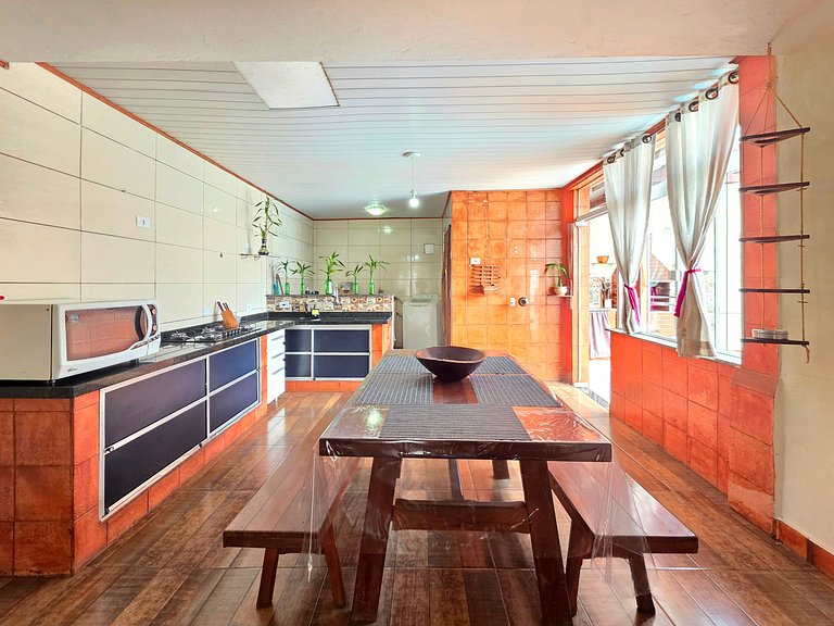 Casa Familiar em rua tranquila 10min Centro