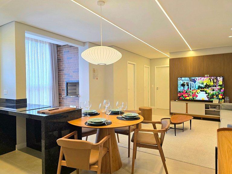 Apt 201 Alto Padrão na rua mais bonita de Foz