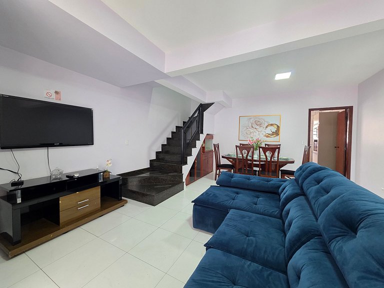 Sobrado na principal Av da Vila A, 10min Paraguai