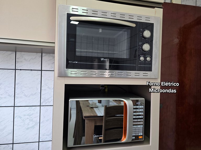 Sobrado na principal Av da Vila A, 10min Paraguai