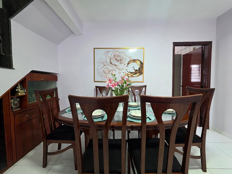 Sobrado na principal Av da Vila A, 10min Paraguai