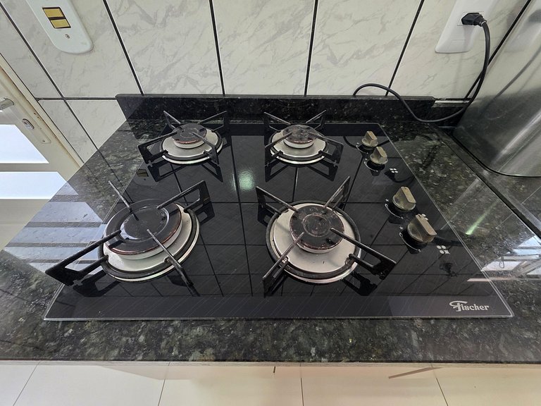 Sobrado na principal Av da Vila A, 10min Paraguai