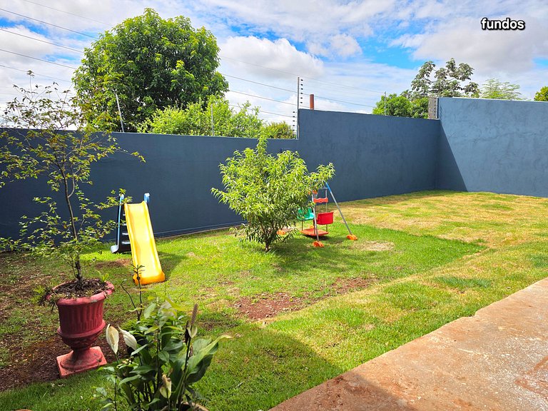 Casa Familiar 4 quartos 10 minutos centro