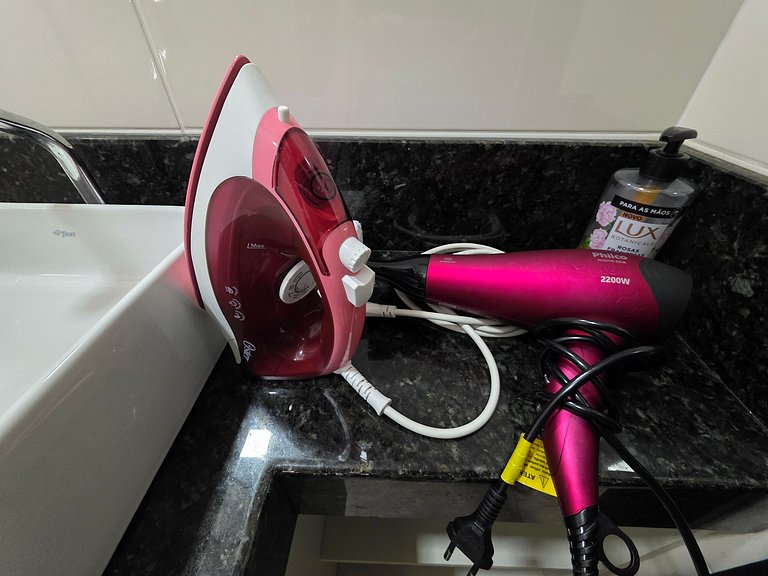 Apt 21 na Vila A prox ao Hosp Costa C. e Paraguai