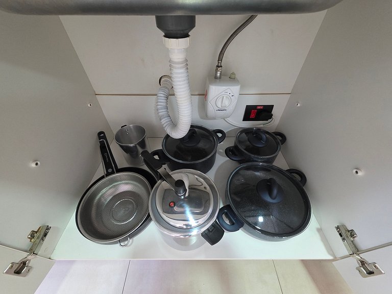 Apt 21 na Vila A prox ao Hosp Costa C. e Paraguai