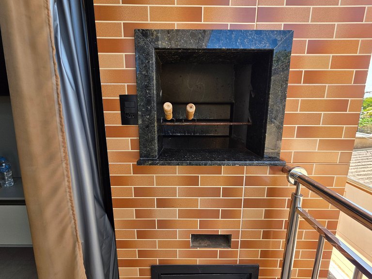 Apt 21 na Vila A prox ao Hosp Costa C. e Paraguai