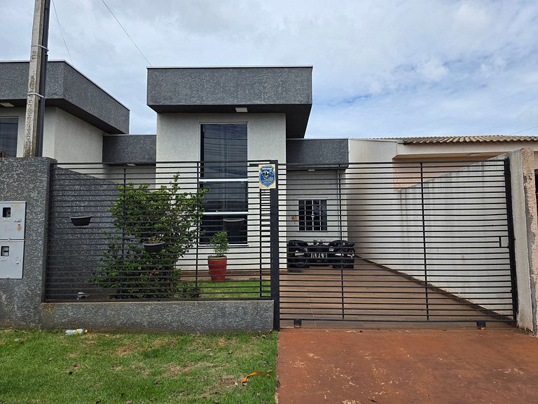 Casa para 5 prox Hosp Unimed 15 min Centro