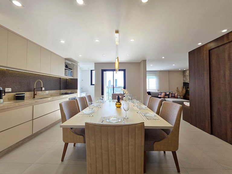 Apt Alto Padrão 3 quartos no centro de Foz.