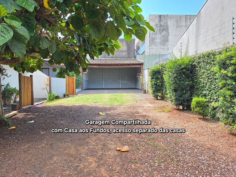 Casa 2 quartos 2 banheiros - 10 min centro