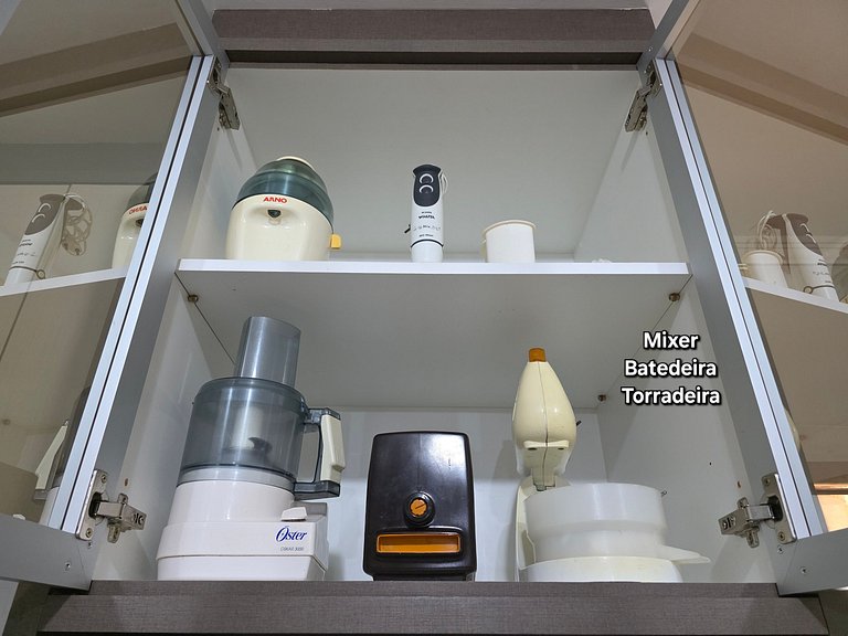 Casa 2 quartos 2 banheiros - 10 min centro