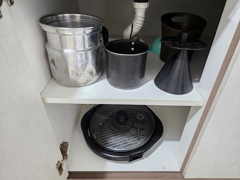 Casa 2 quartos 2 banheiros - 10 min centro