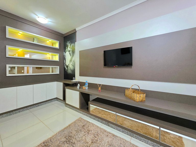 Casa 2 quartos 2 banheiros - 10 min centro