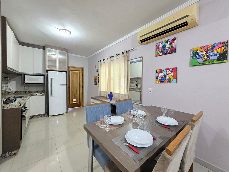 Casa 2 quartos 2 banheiros - 10 min centro