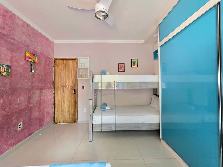 Casa 2 quartos 2 banheiros - 10 min centro