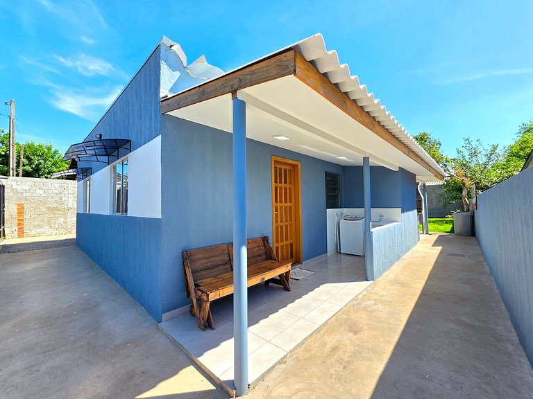 Casa Familiar com quintal amplo 3 quartos