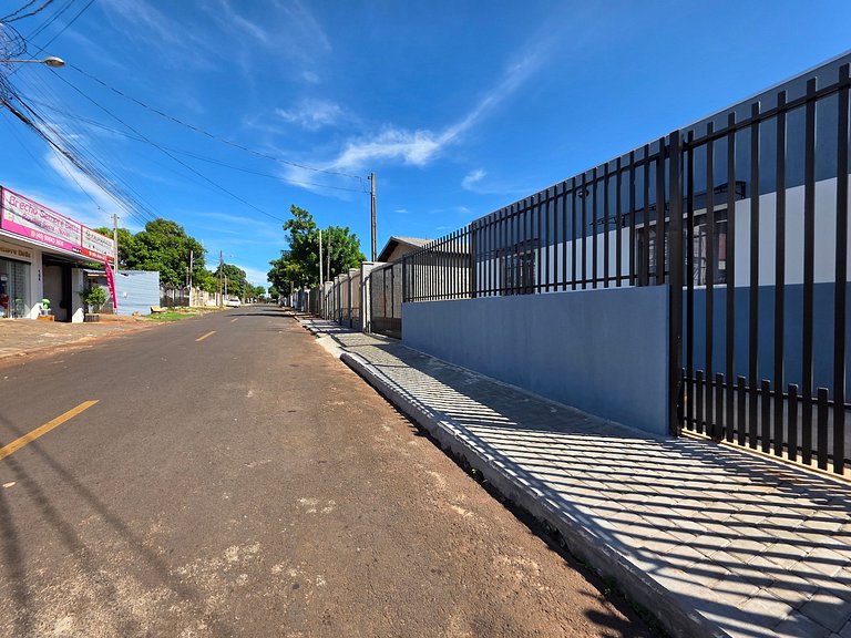 Casa Familiar com quintal amplo 3 quartos