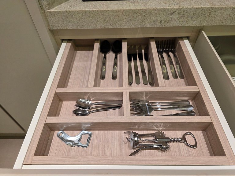 Novo em Alto Padrão no Coração de Foz c/ Garagem