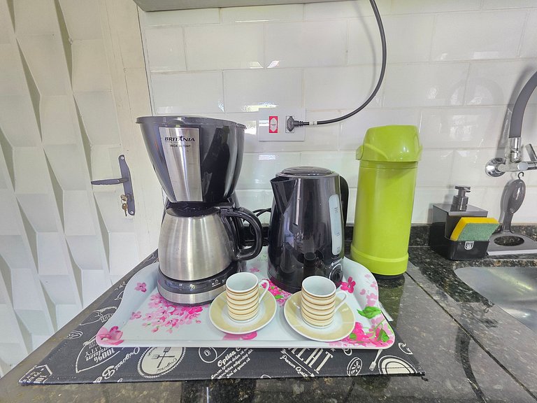 Studio a poucos metros da Av Cataratas c garagem