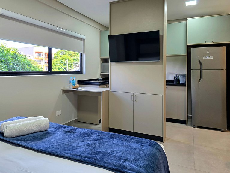 Studio 304 Novíssimo para 4 pessoas no Centro