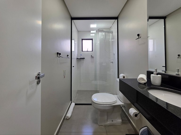 Studio 304 Novíssimo para 4 pessoas no Centro